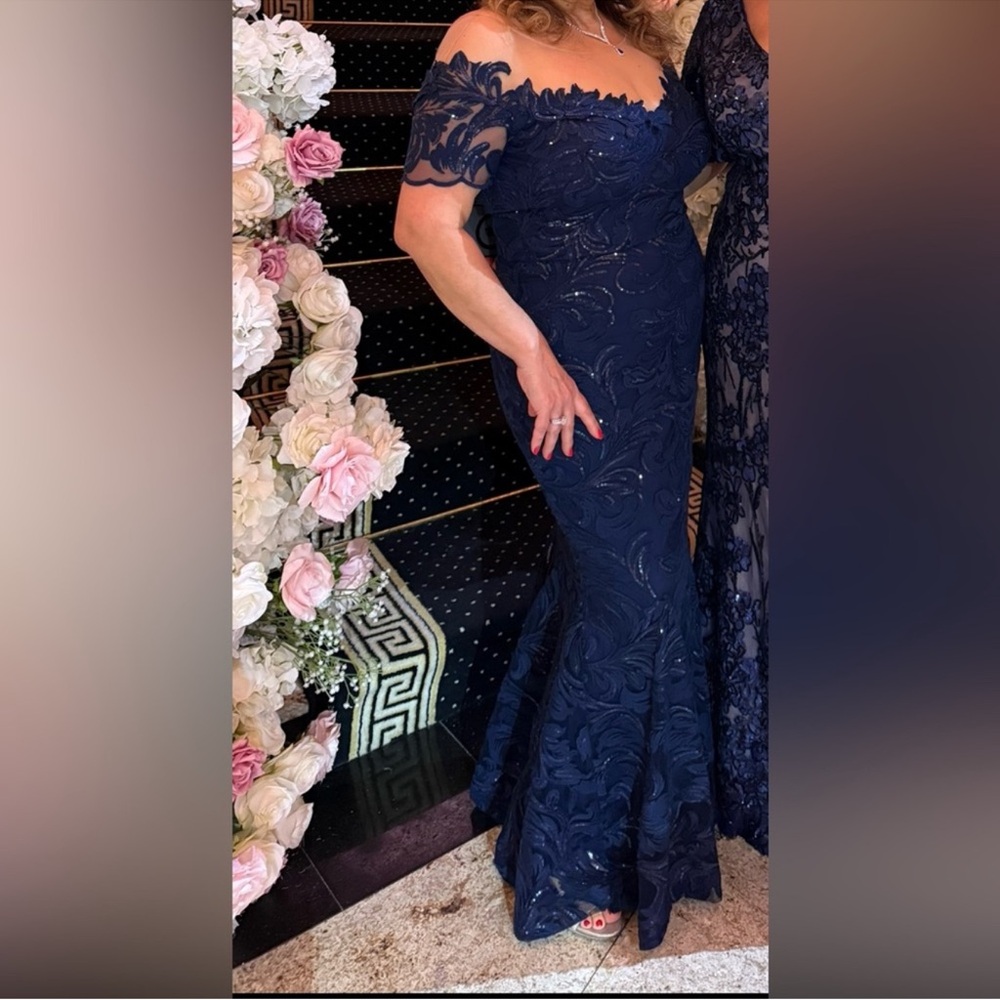 Nicole Bakti Blue Sleeveless Gown with Sweetheart Neckline